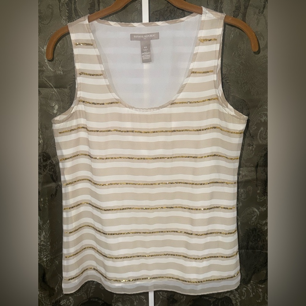 Banana Republic White and Gold Striped Scoop Tank